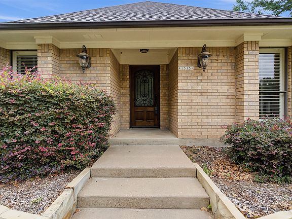 4th image of 1515 Oak Forest Dr