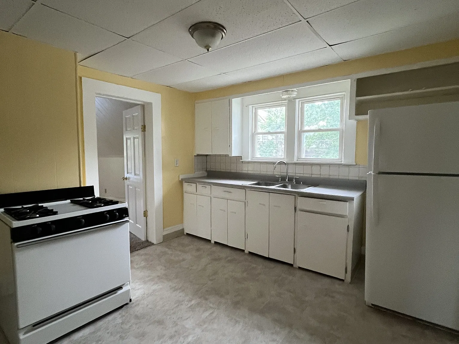 114-116 West 8th Street - 5 2nd Floor East — Photo 4