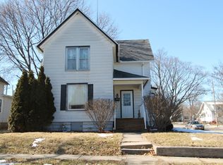 301 Henry St, Burlington, WI 53105