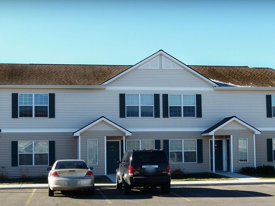 2nd image of 1302 Redwood Dr