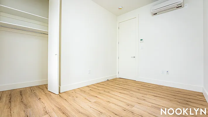 Rented by Nooklyn NYC LLC | media 28
