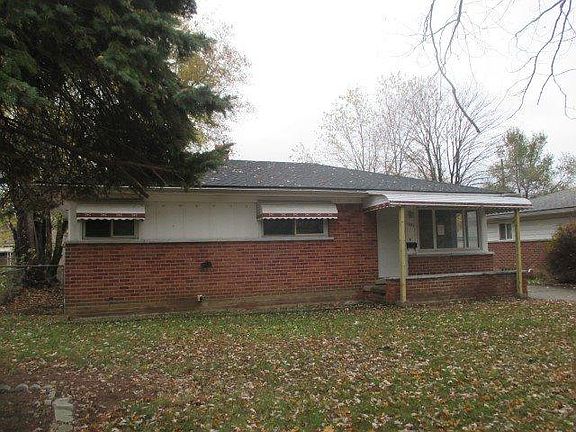 3rd image of 1081 Studebaker Ave