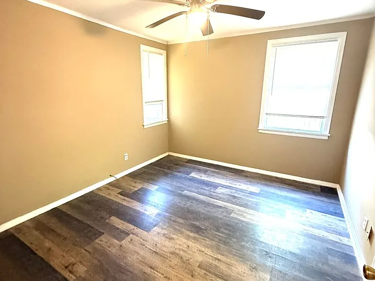 311 Bradley Dr — Photo 6