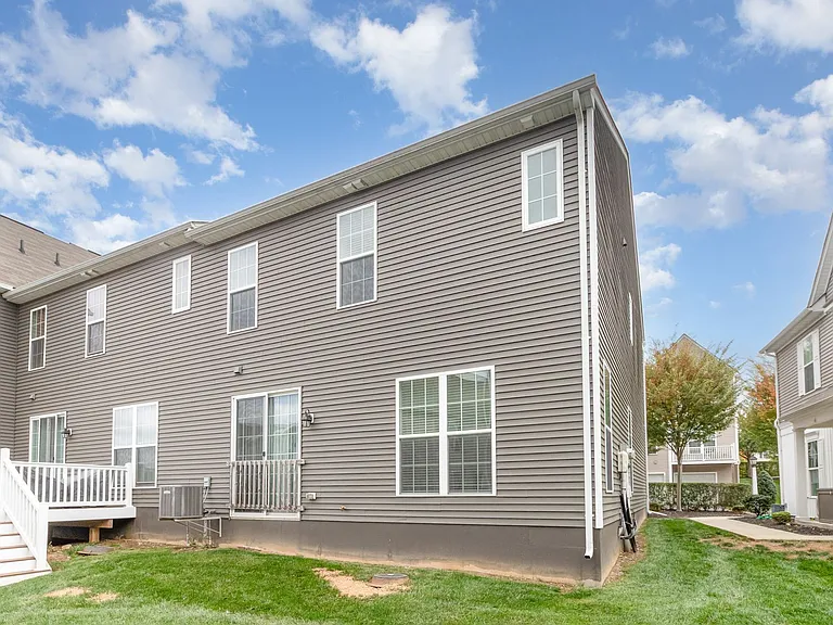 3257 Lark Way — Photo 25