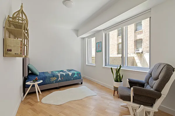 Sold by Compass | media 17