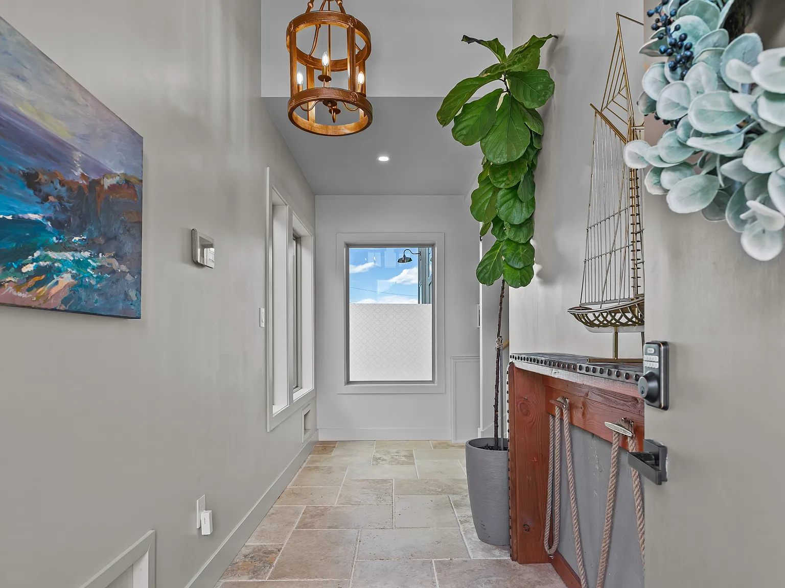 5 bed, 4700 sqft, $35,000 — Photo 2
