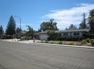 1752 Dennis Ave, Clovis, CA 93611