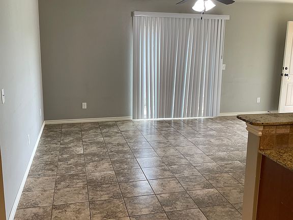 3rd image of 117 Ashley Dr