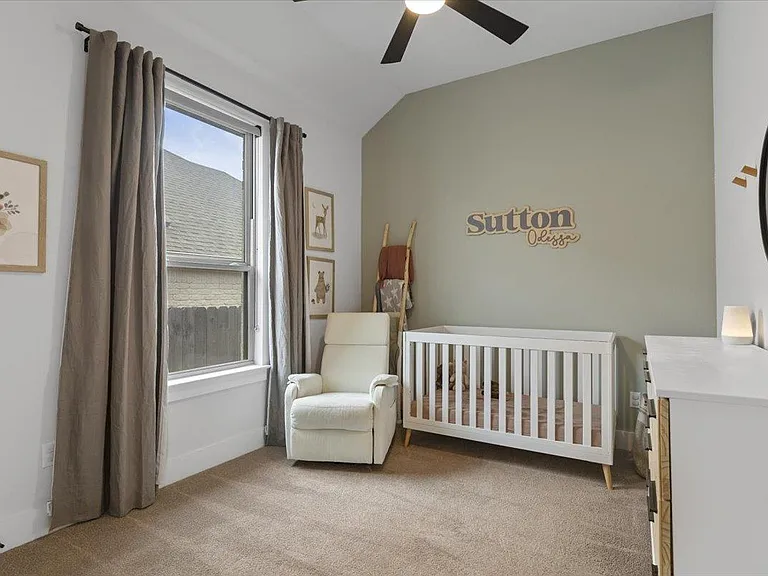 557 Jefferson Dr — Photo 31