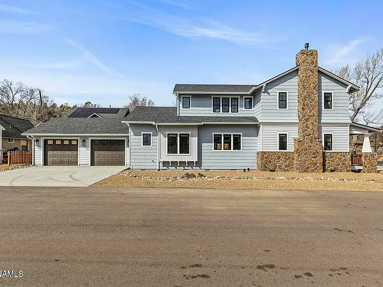 803 W Aspen Ave — Photo 4