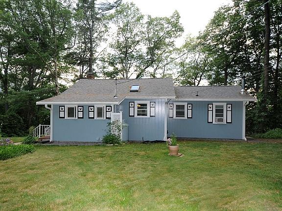 5th image of 219 Cedar Dr