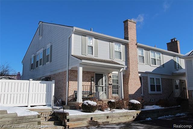 1st image of 42126 Roscommon Dr #281