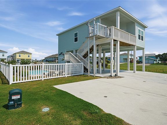 4th image of 108 Bonaire Dr
