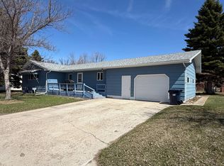 617 Main St S, McClusky, ND 58463