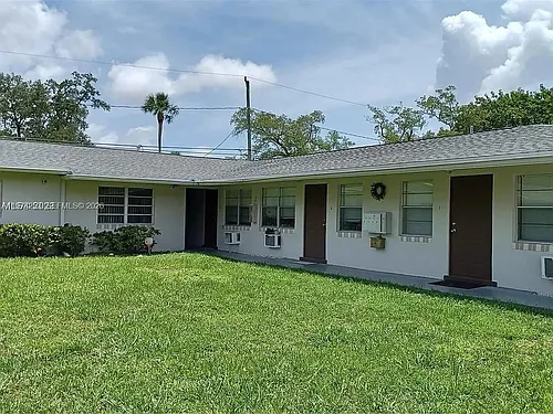 1431 SW 24th Ct #3 Photo 1
