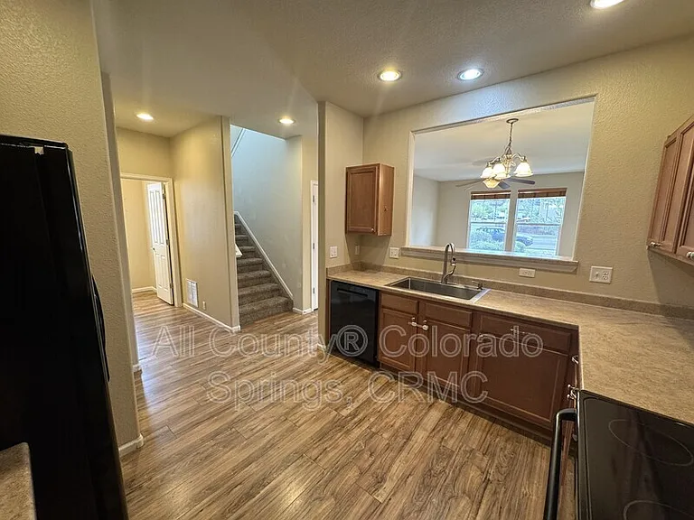 7332 Sandy Springs Point — Photo 5