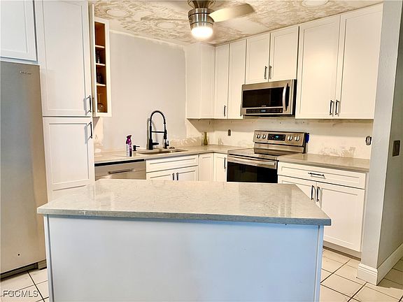 2nd image of 1222 SE 18th Ter