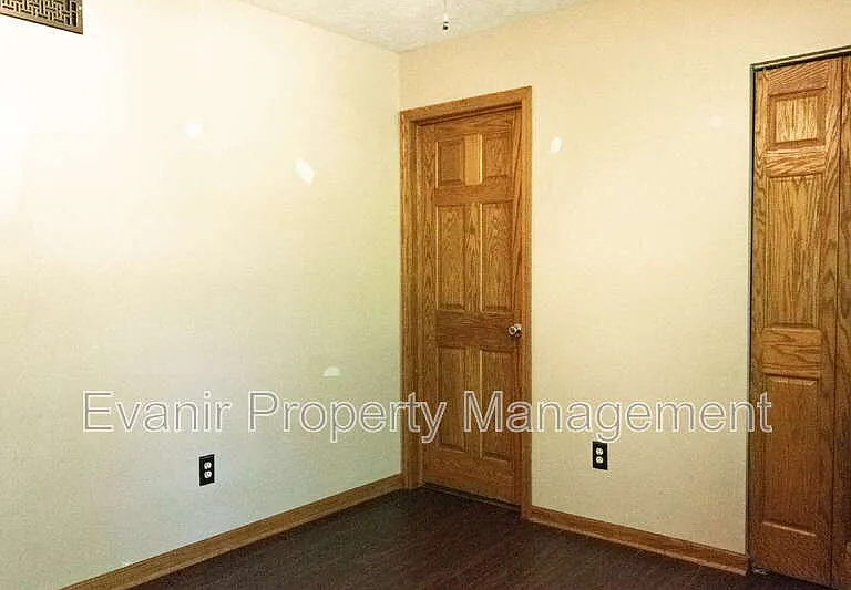 113 Brittany Ln — Photo 23