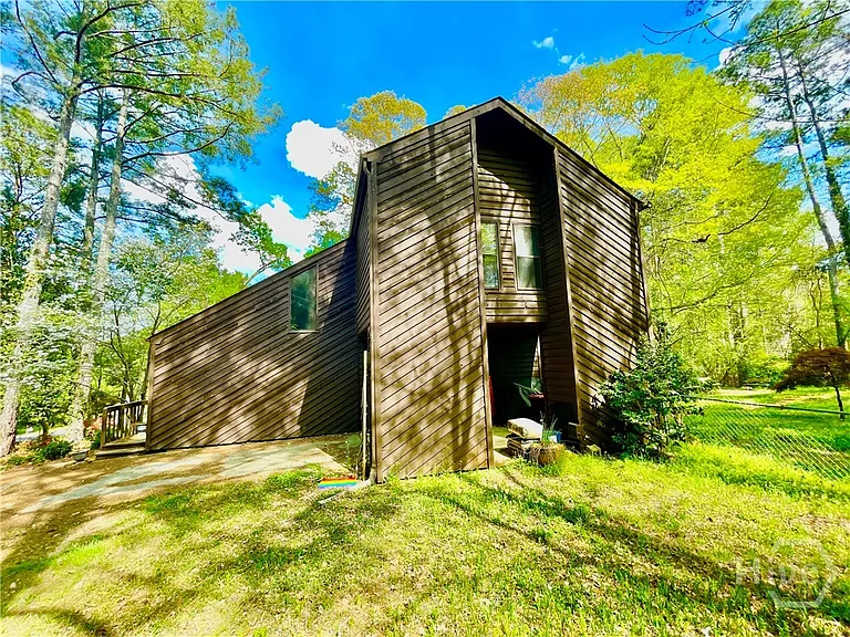 150 Brookstone Ct — Photo 4