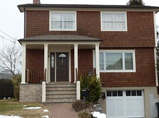 1404 Shelbourne Ave, Mamaroneck, NY 10543