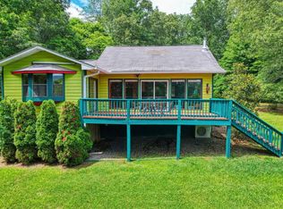 102 Owl Rdg, Brasstown, NC 28902