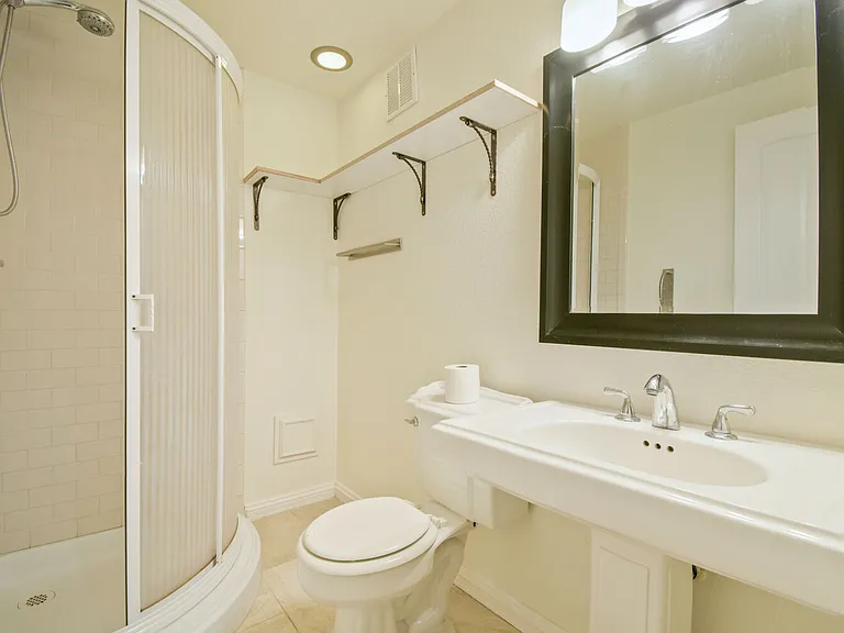 7079 S Curtice St #BASEMENT — Photo 13