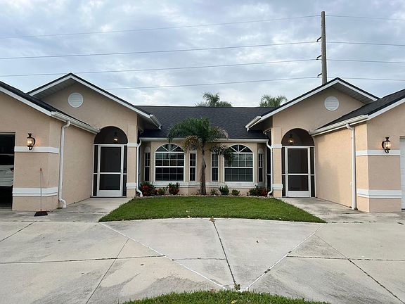5th image of 1119 Cape Coral Pkwy W