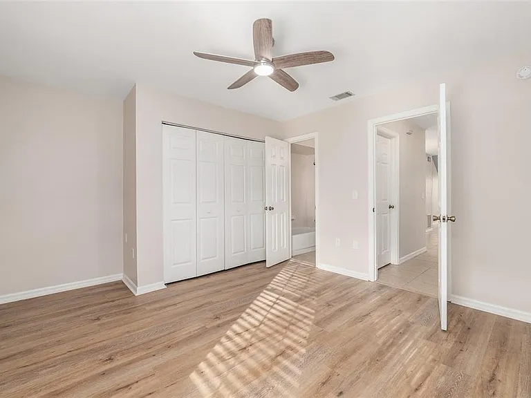 9755 SW 52nd Rd — Photo 35