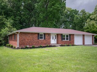 1255 N Lakeview Dr, North Vernon, IN 47265