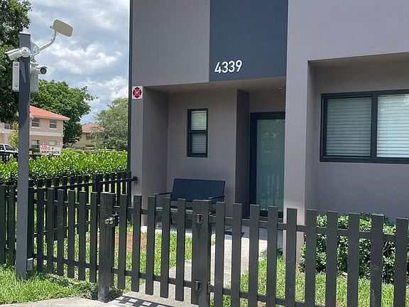 4th image of 4329 NW 115th Ave