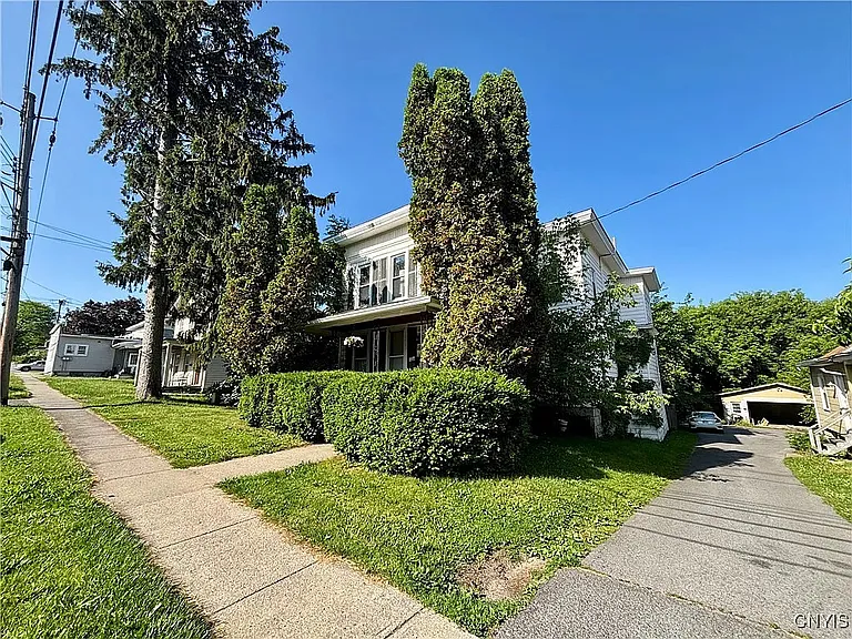 Washington St — Photo 2