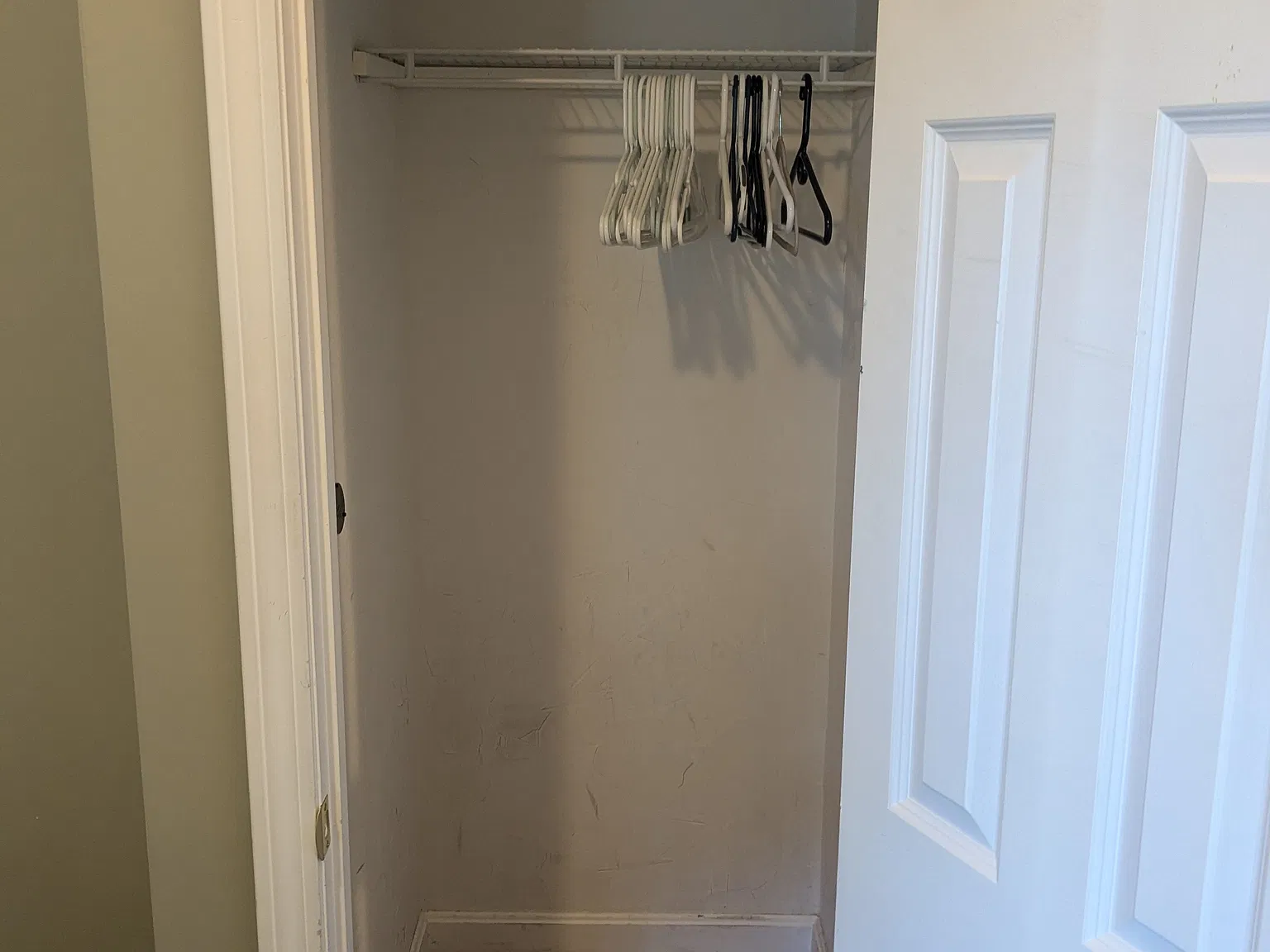 1 bed, 928 sqft, $1,250 — Photo 4