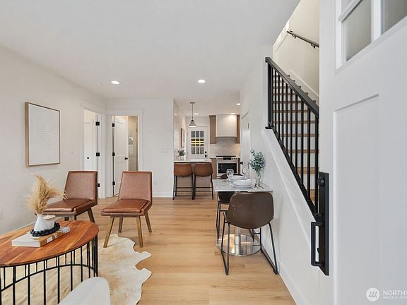 3rd image of 15701 117th Avenue SE