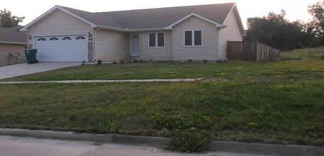 2nd image of 217 N Lincoln St