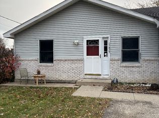 17825 W Cheyenne Ct, Grayslake, IL 60030