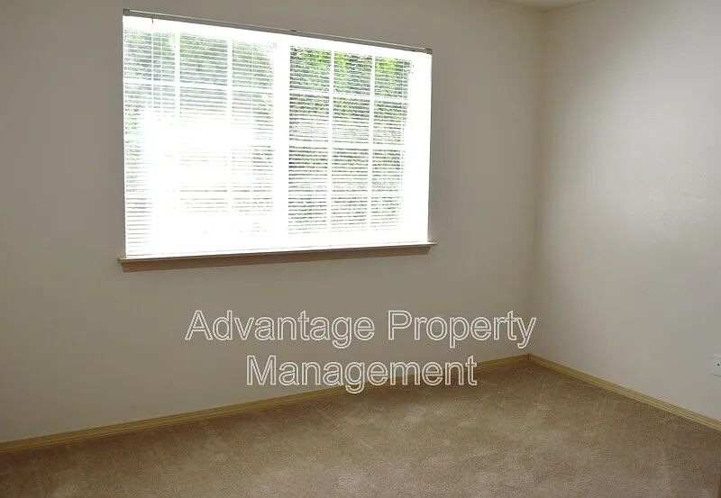 2 bed, 2.0 bath, 850 sqft, $1,500 — Photo 2