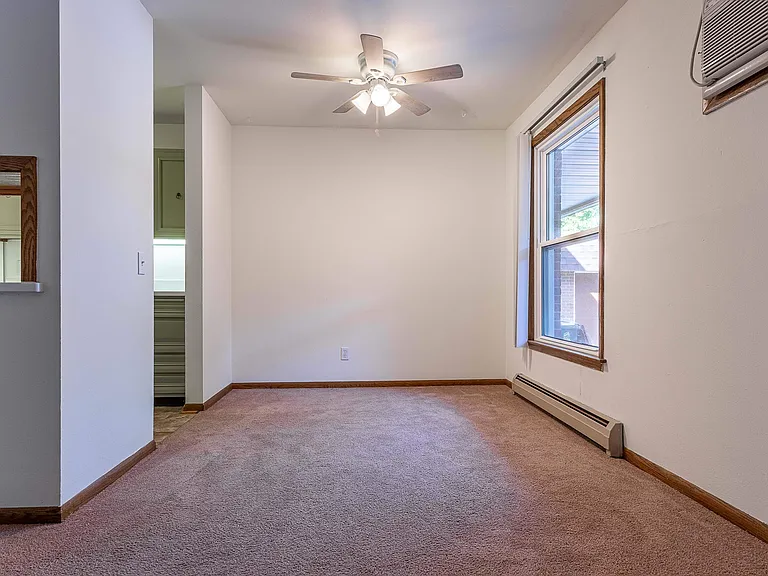 5101 Mineral Point Rd #8 — Photo 9