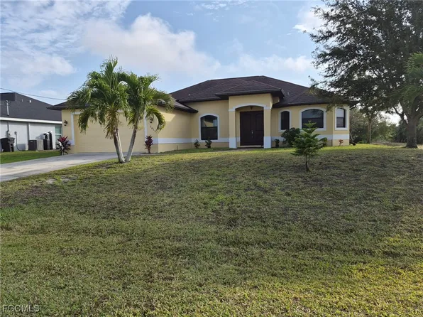 2011 NW 9th Pl, Cape Coral, FL 33993