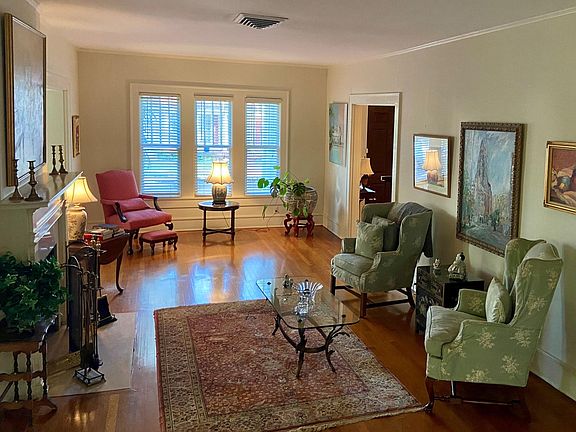Living room with fire place