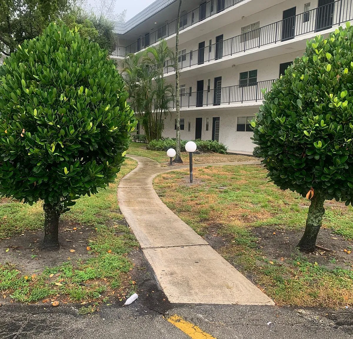 2 bed, 2.0 bath, 1200 sqft, $2,100 — Photo 3