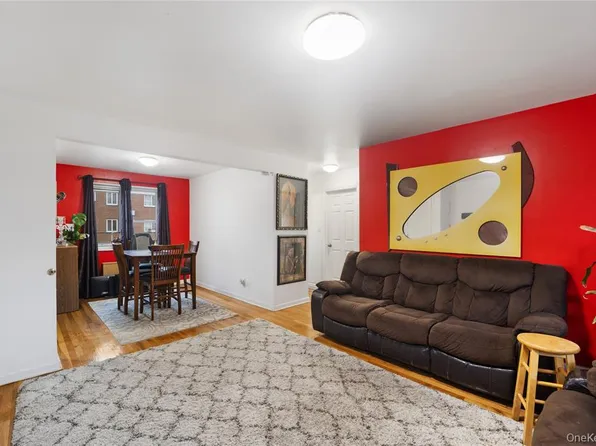 227-18 Hillside Avenue image 6 of 19