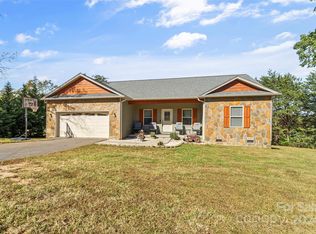 7779 Shoupes Grove Church Rd, Hickory, NC 28602