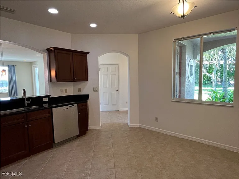 9999 Chiana Cir — Photo 17