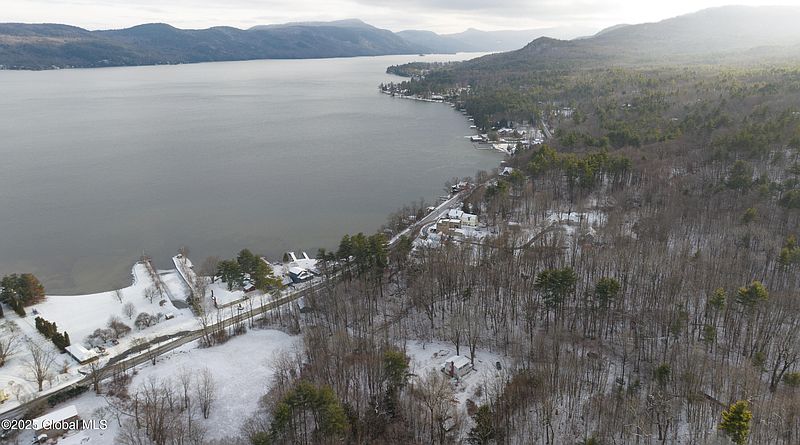 5th image of 9051 Lakeshore Drive