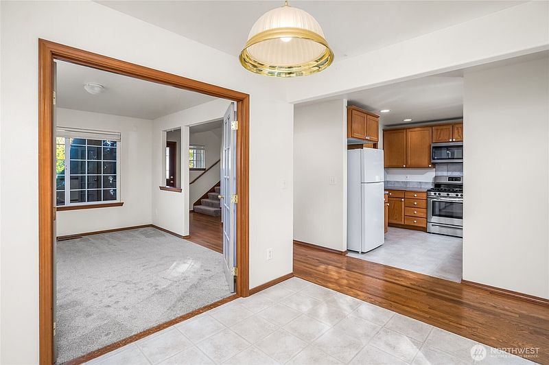 4th image of 3917 Copper Pond Place