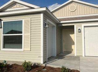 6487 Peter Ln, Okahumpka, FL 34762