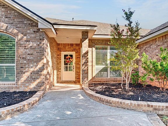 5th image of 6008 Sabine Dr