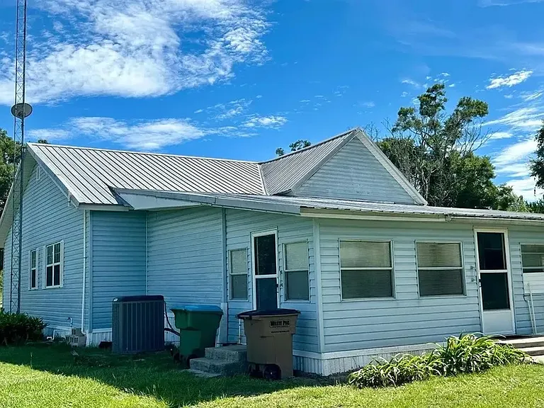329 SW Fielding Way — Photo 25