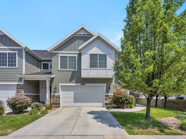 1898 W Trail Heights Dr S, Riverton, UT 84065