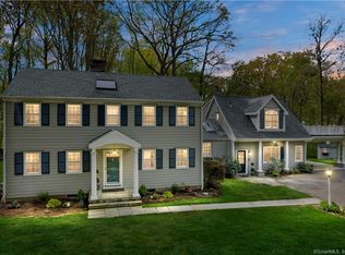 17 Cedar Hls, Weston, CT 06883